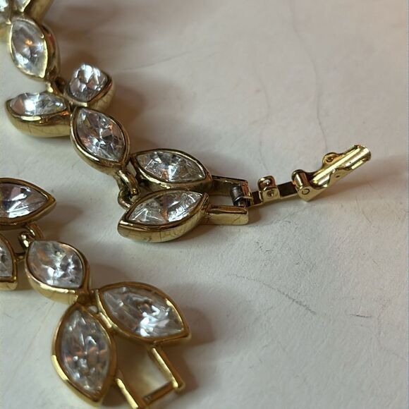 Vintage Gold Tone Clear Crystal Interlocking Leaf Tennis Bracelet 7” - Picture 3 of 7